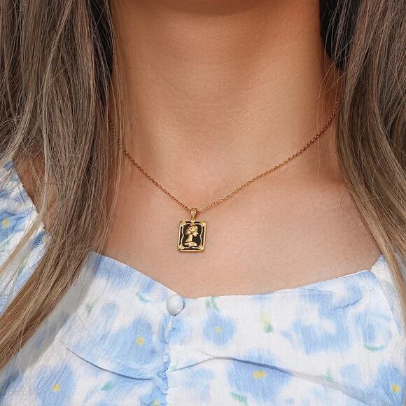 Vintage Queen Elizabeth Pendant Necklace 18K Gold Plated Stainless Steel - Picture 3 of 8